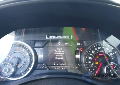 2021 Ram 1500 Big Horn 4X4 5'7 Box из США, поврежденный, VIN 1C6SRFFT7MN676111